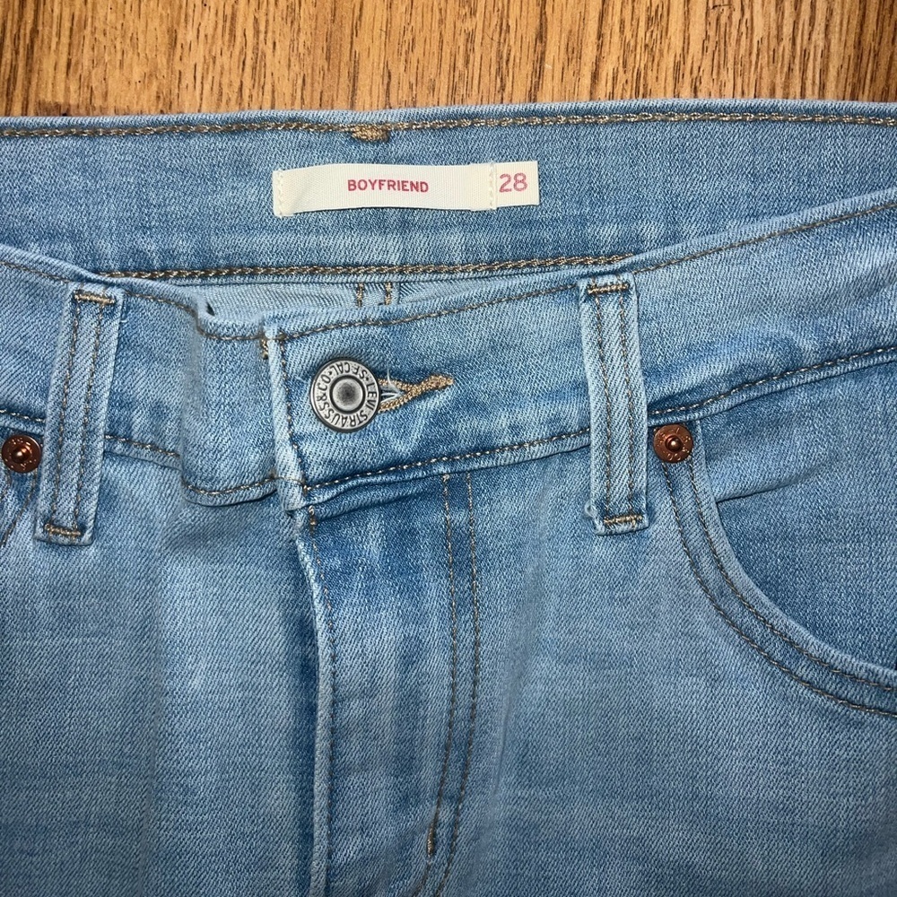 Levi’s Jeans - Picture 3 of 4
